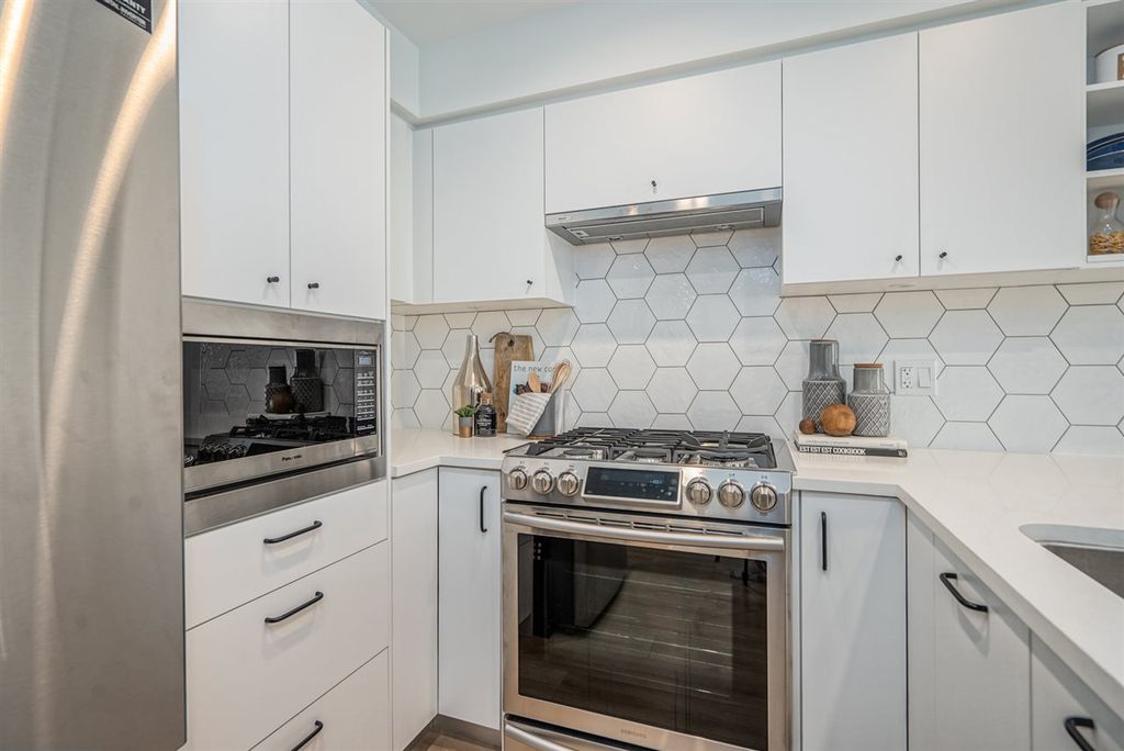 1519 Crown St, #304