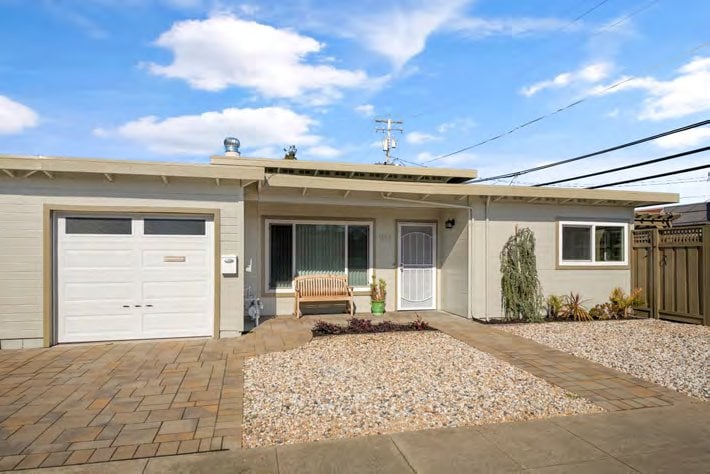 Front entry and garage at 1401 and 1403 Cary Avenue, San Mateo