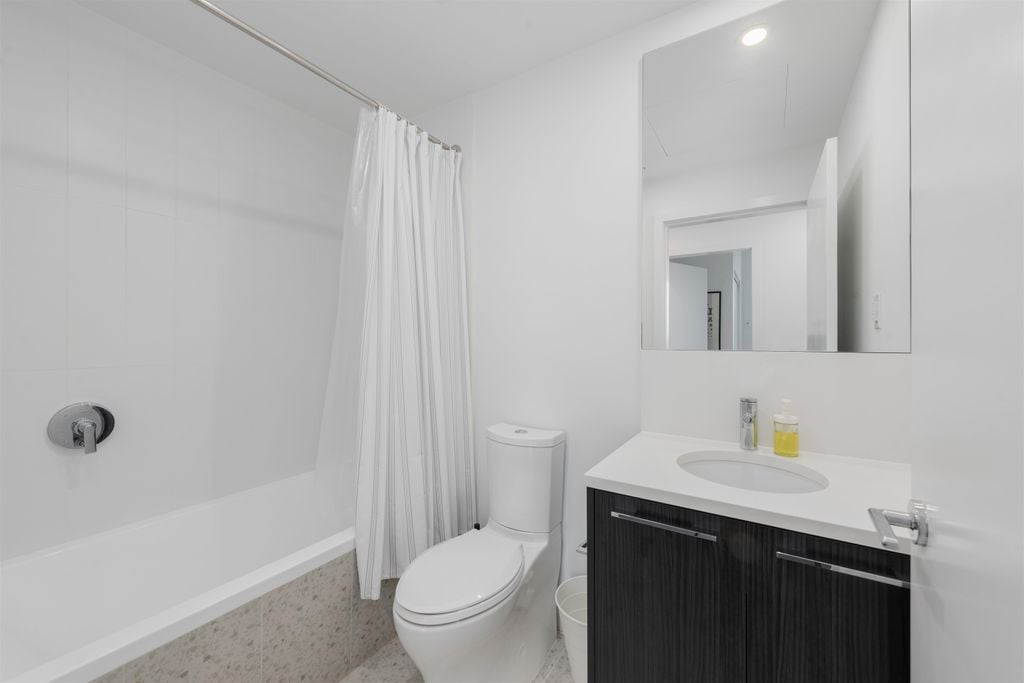 2425 Alpha Ave, #307