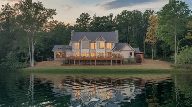 How Should I Price My Lake Home in 2026?