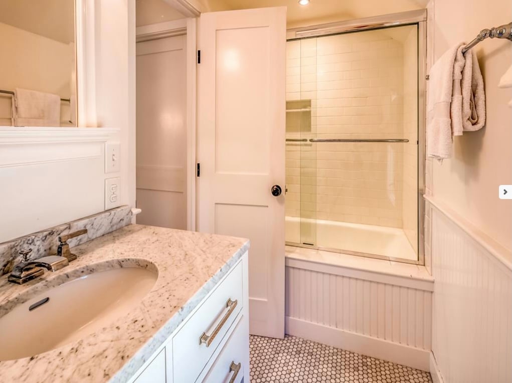 2 Plantingfield Wood Cir