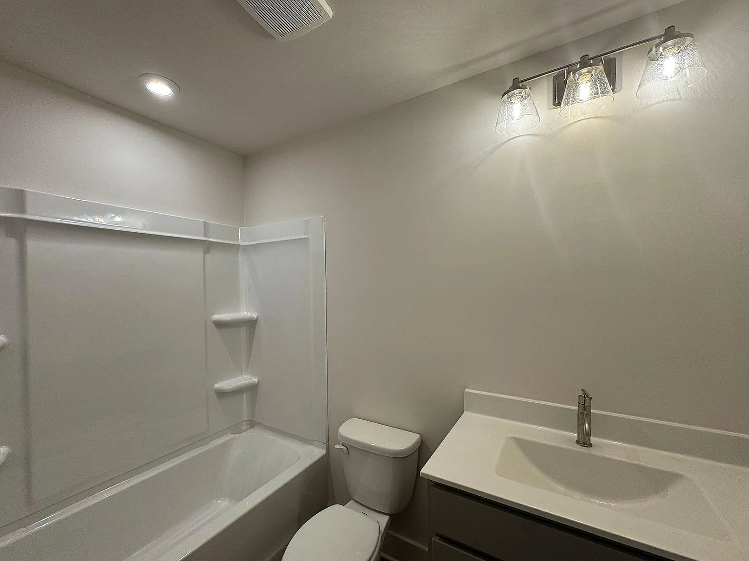635 Firefly Cir