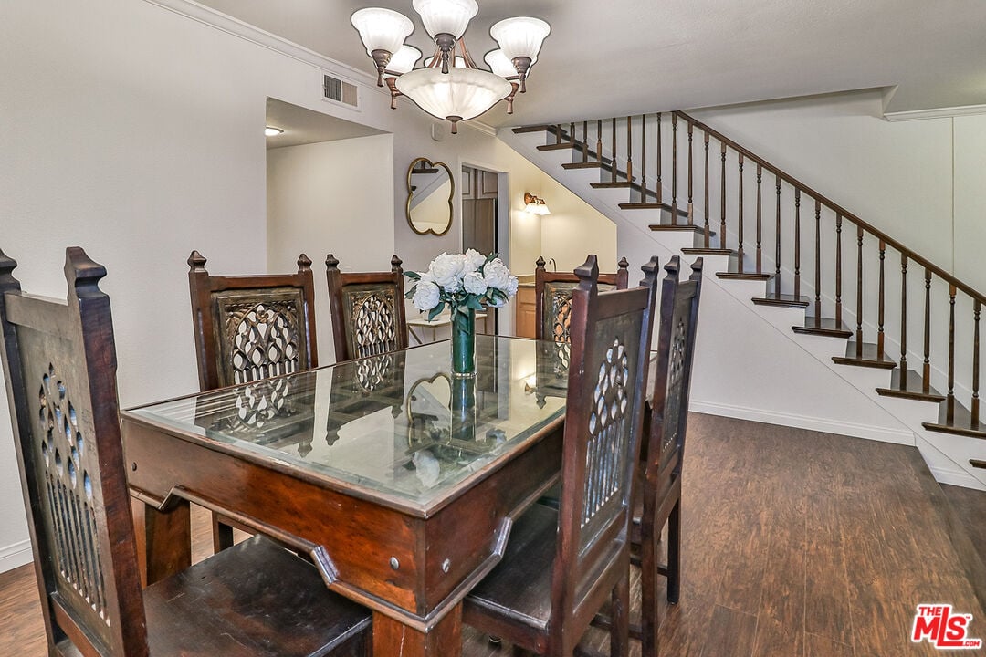 18100 Burbank Blvd Unit 19