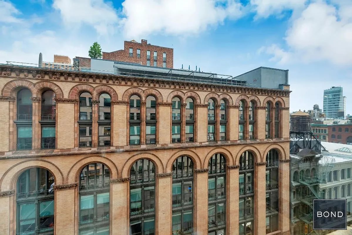 14 East 4th St, #824