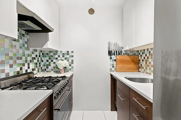301 East 75th Street #6B
