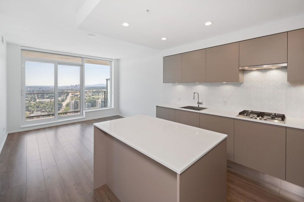 3809 Evergreen Pl, #3809