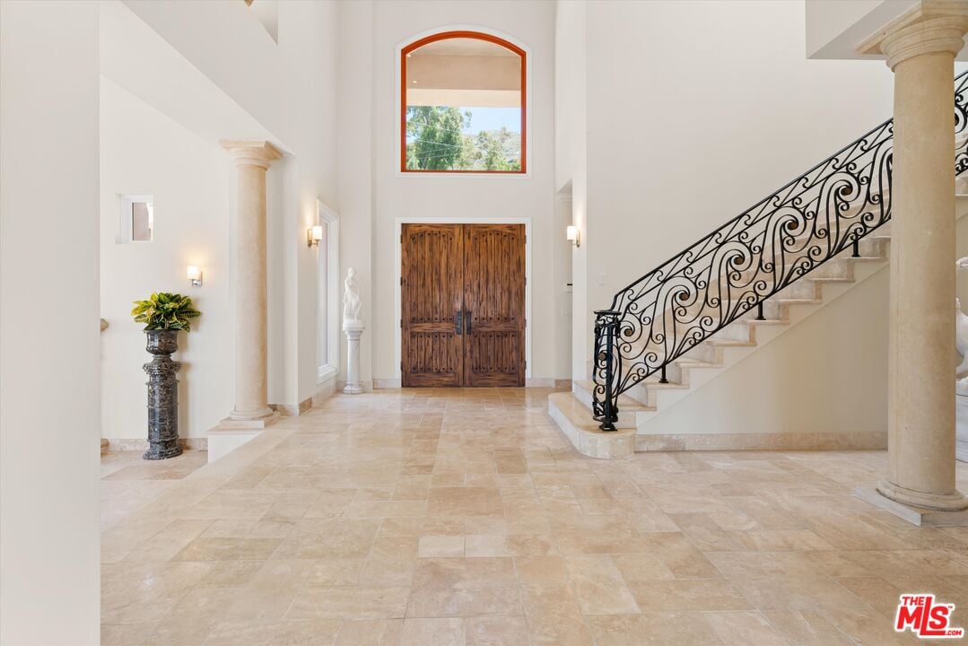 Puesta Del Sol St, 90265