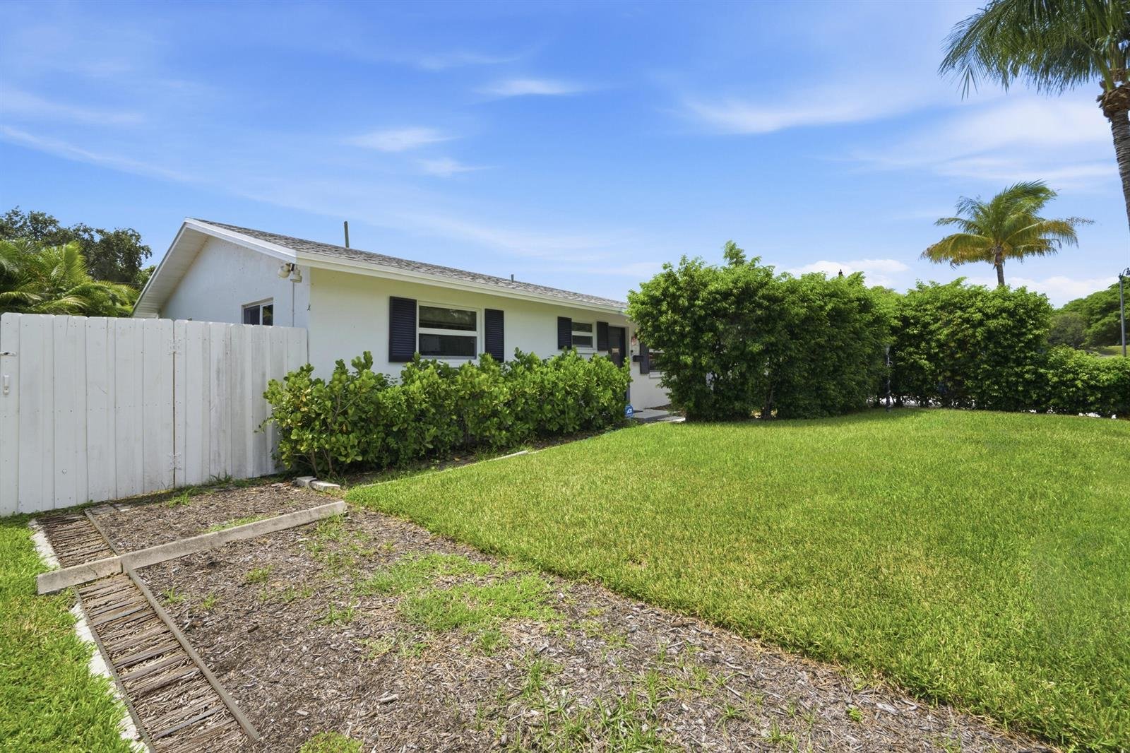 354 Edmor Rd