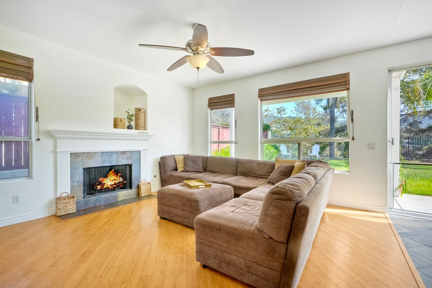 1025 Honeysuckle Dr