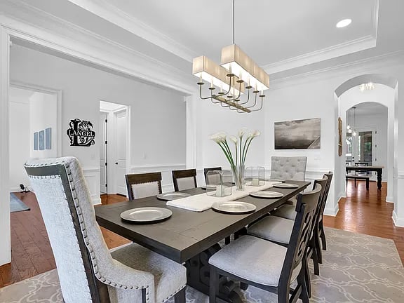 702 Ravenview Ct