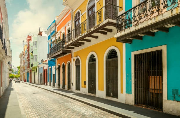 Your 2025 Guide to Relocating to Puerto Rico