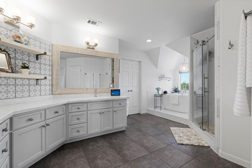 5111 Great Divide DrBee
