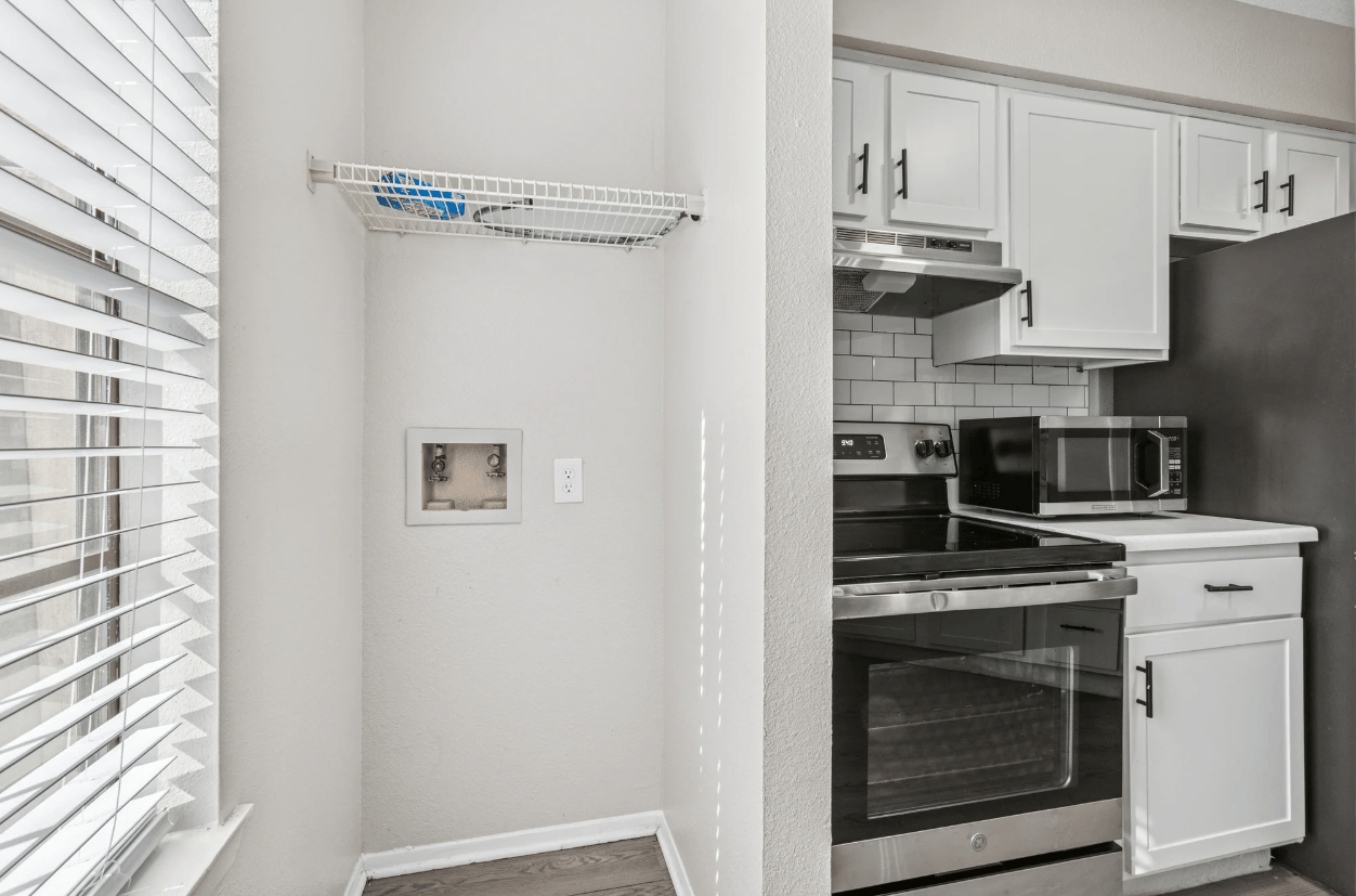 Apply by 11/30 for 6 weeks free + $500 gift card