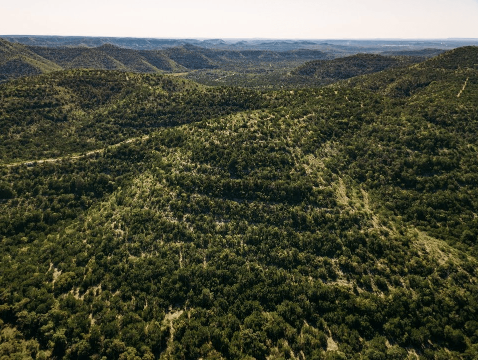 822 Acres in Uvalde Double Knobs Mountain Ranch