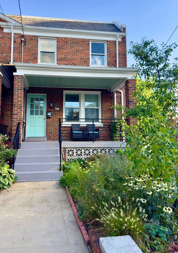 11 Hamilton St NE