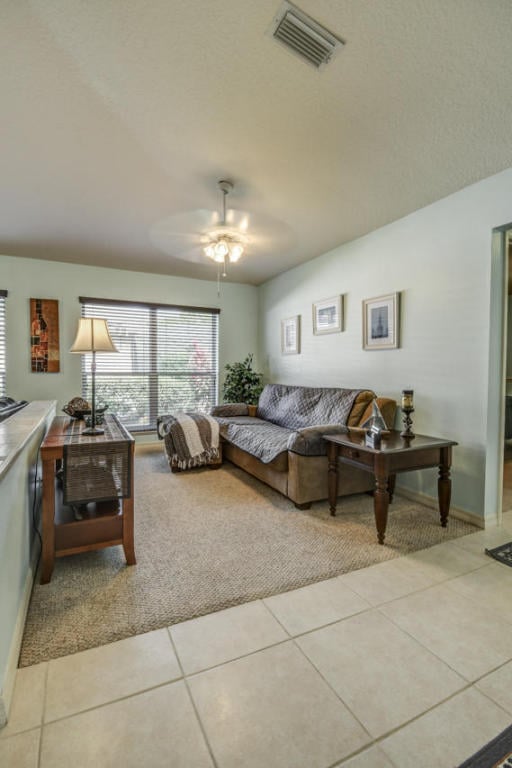 214 SW Fernleaf Trl