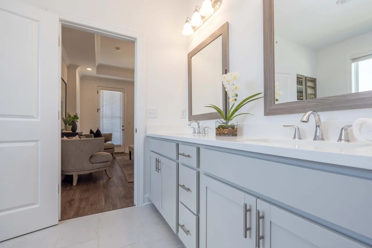 352 Olmstead Way, #28