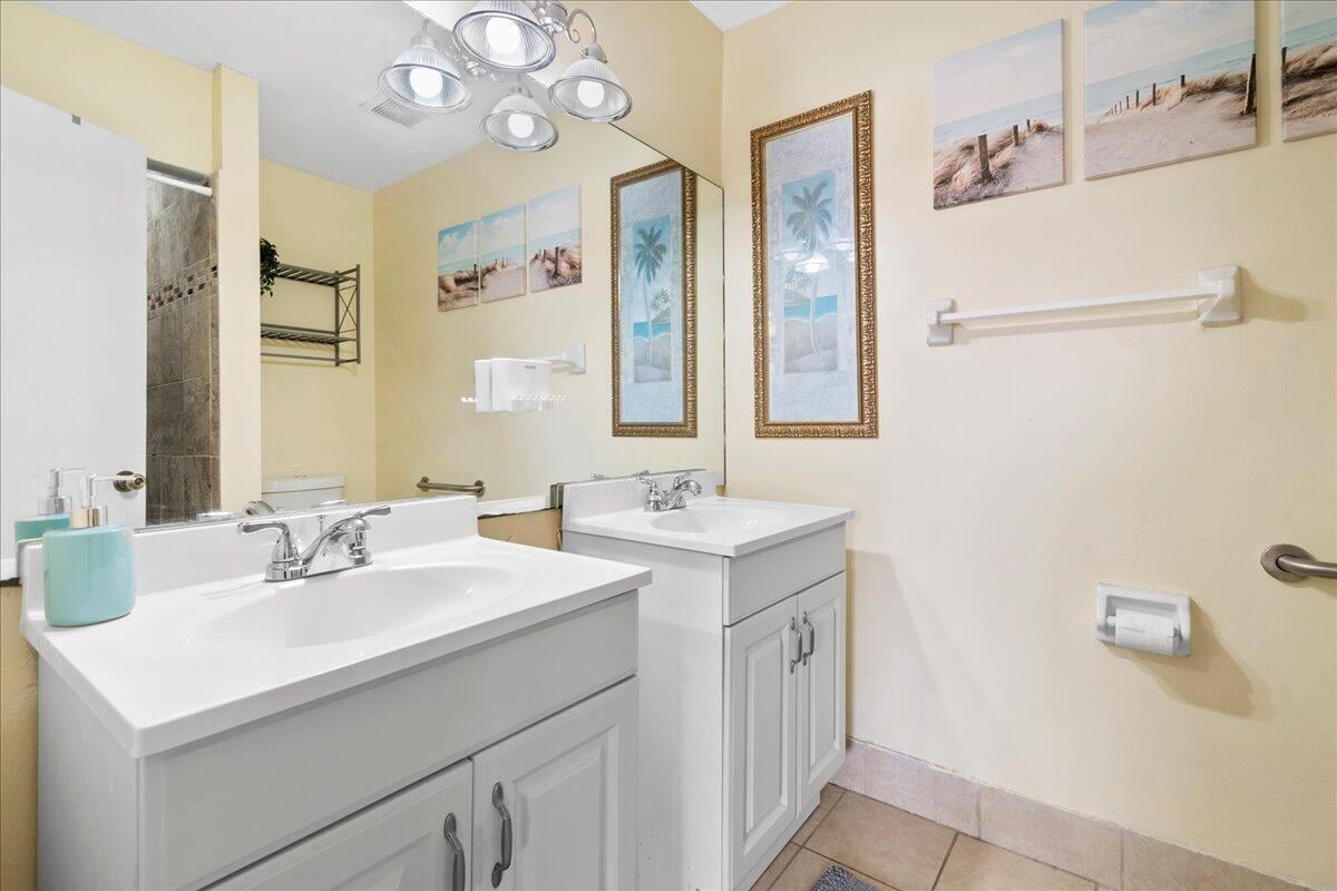 12710 Peconic Ct