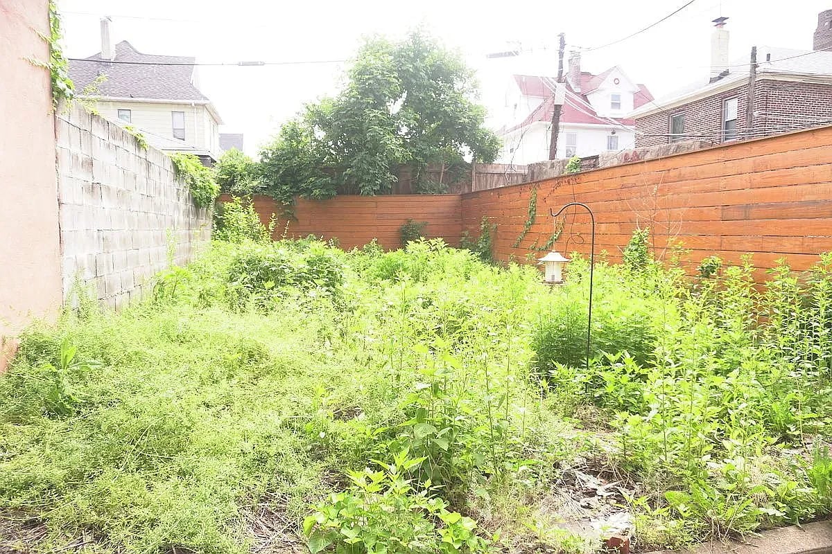 1273 Rogers Avenue #3