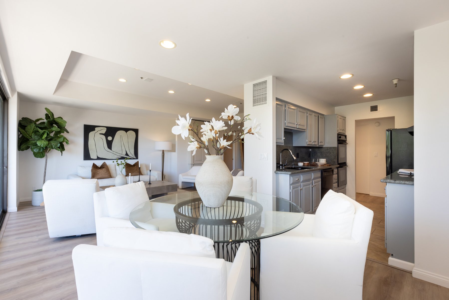 10790 Wilshire Blvd #301, Westwood