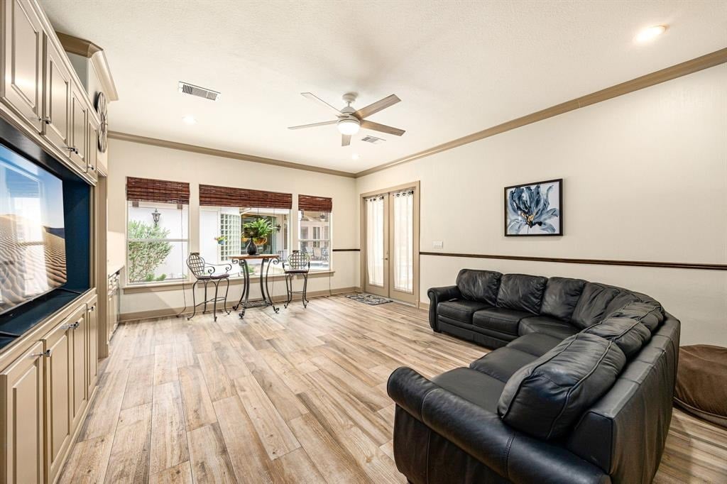 10355 Paradise Valley Dr