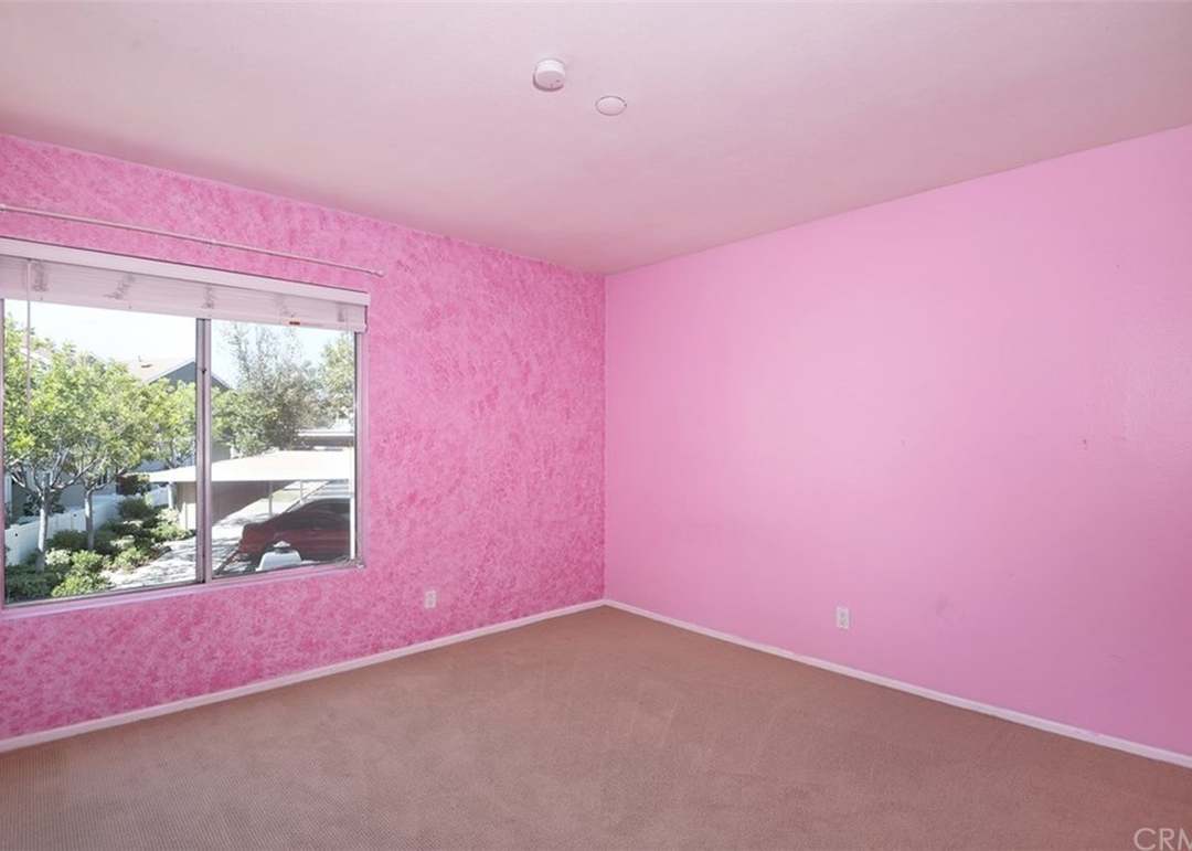 12 Birchwood Ln