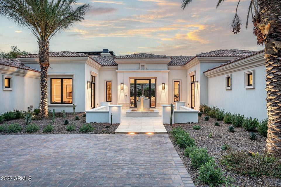 4525 E LAFAYETTE BLVD