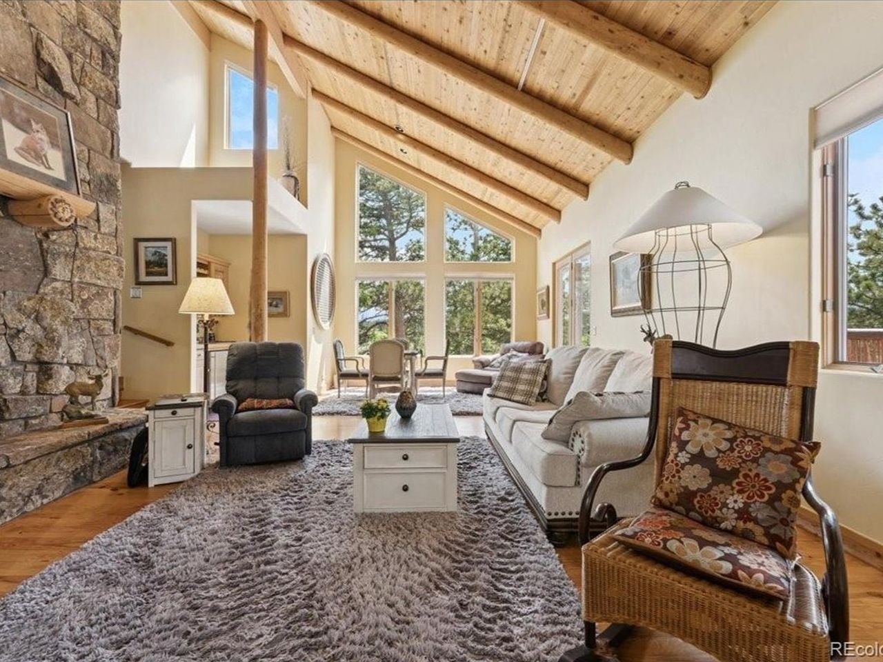 2611 Fox Acres Drive Dr E