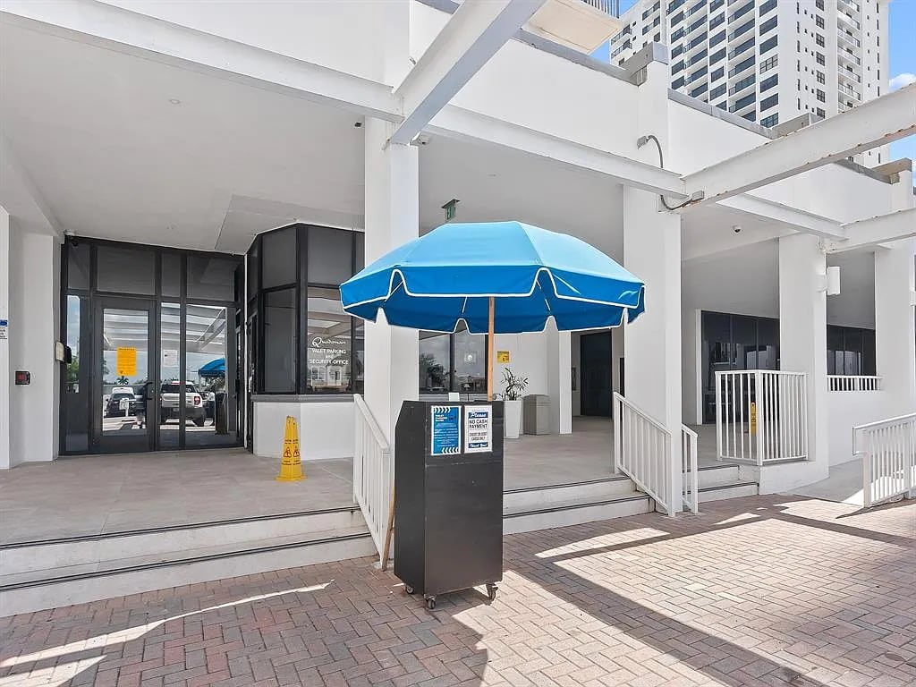 2101 S Ocean Drive 801