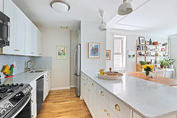 274 Saint John's Place #2B 