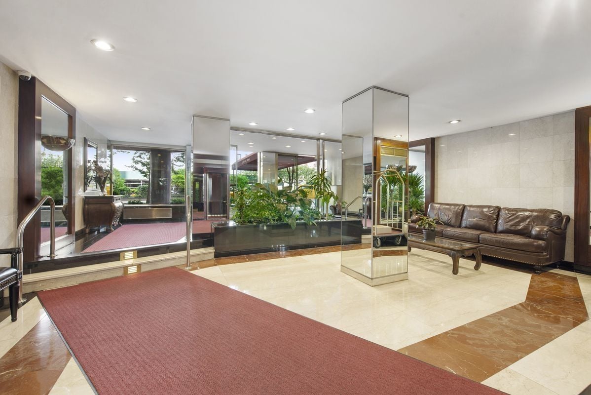 80 Park Avenue Unit 12F