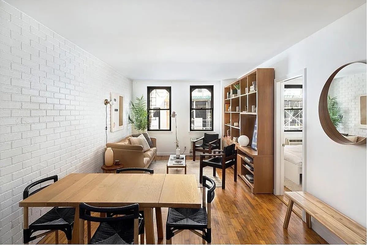 42 W 13th St #2E