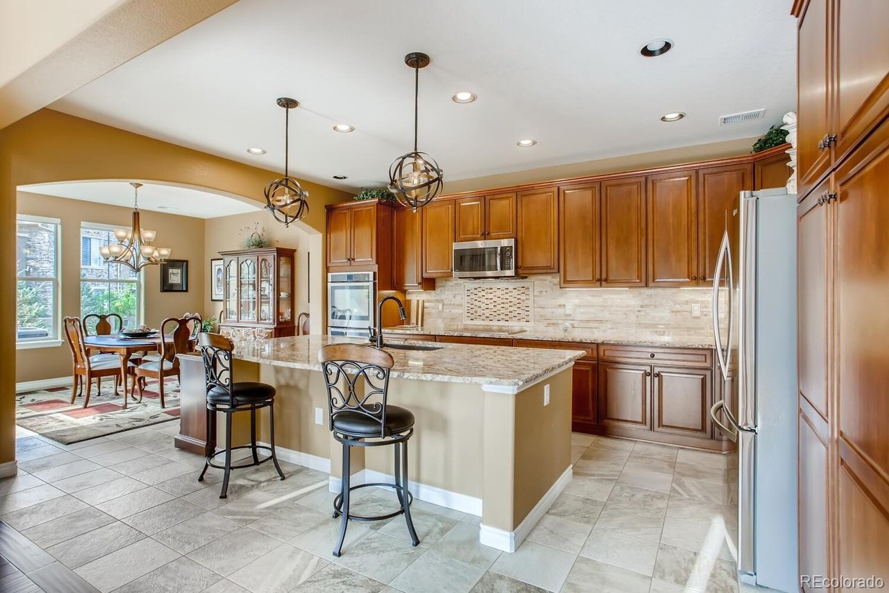 9506 Pendio Ct