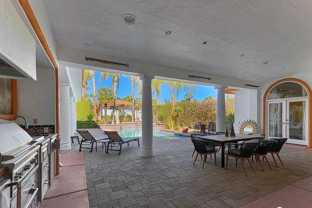 Blissful Palazzo