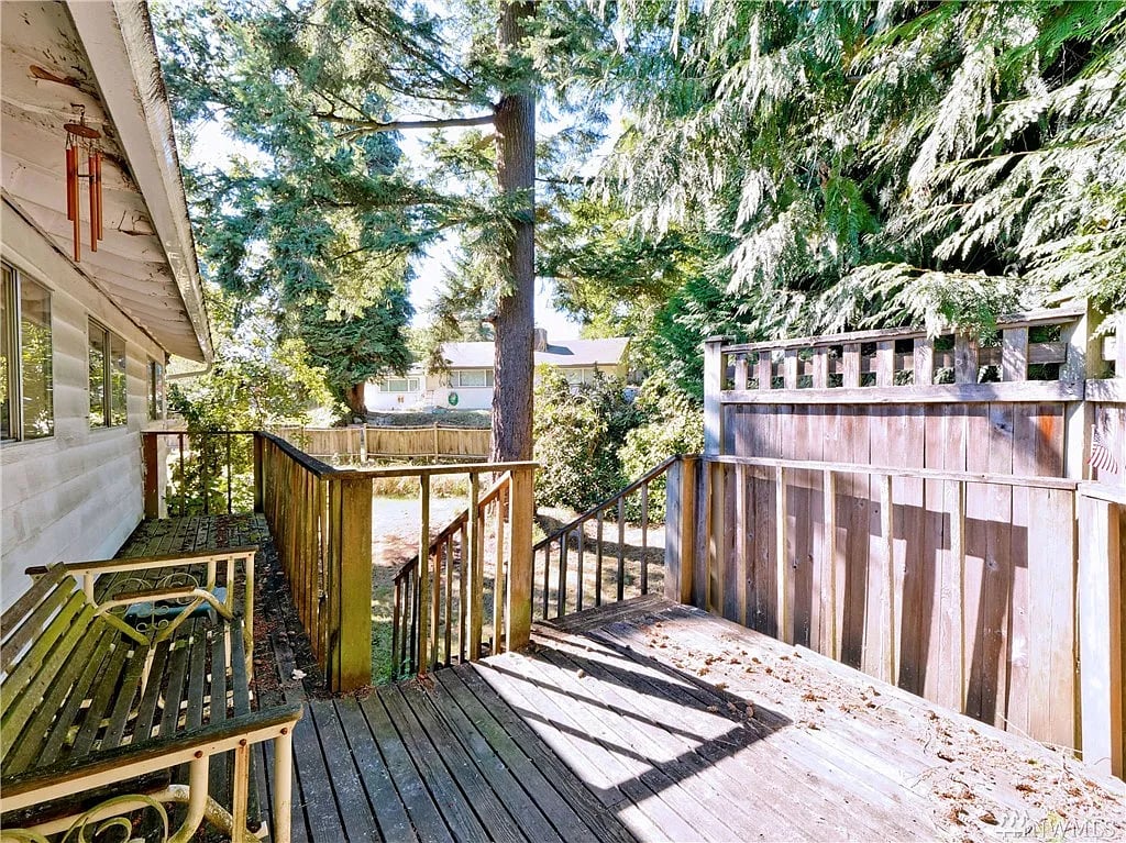 4909 216th Pl SW
