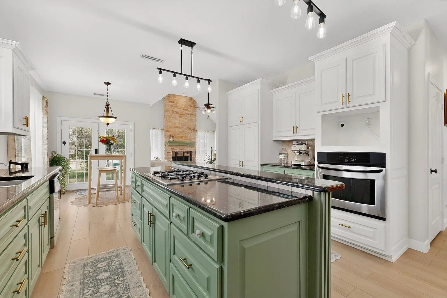 15144 Delaney Lane