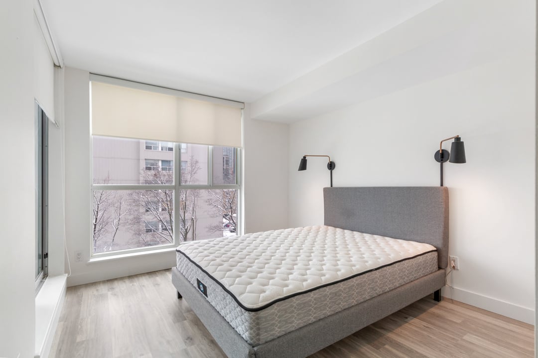398 Eglinton Avenue E #611
