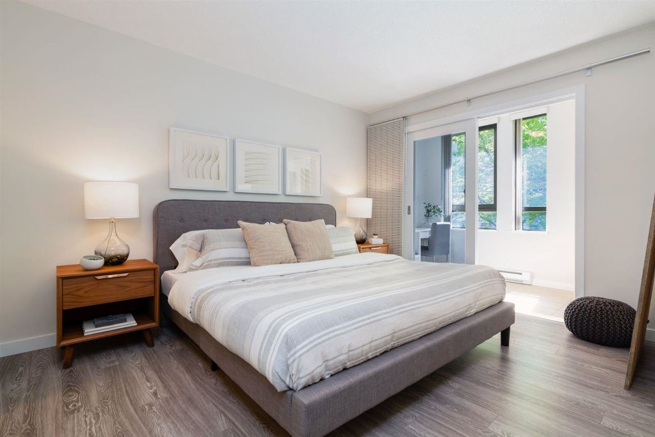 977 Mainland Street, #306