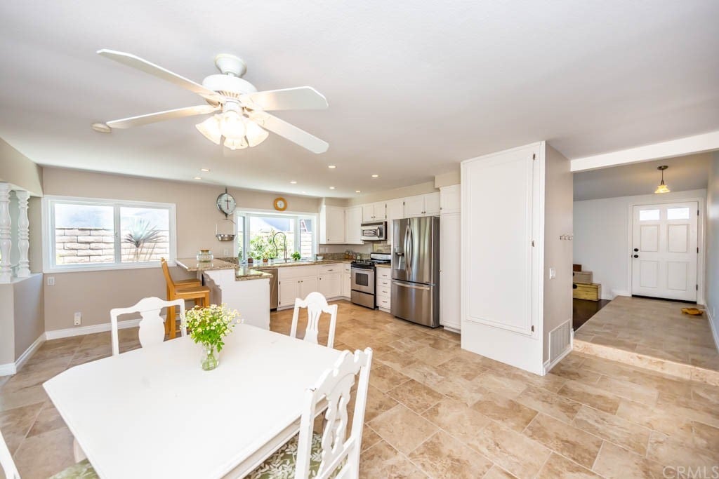8821 Gallant Dr
