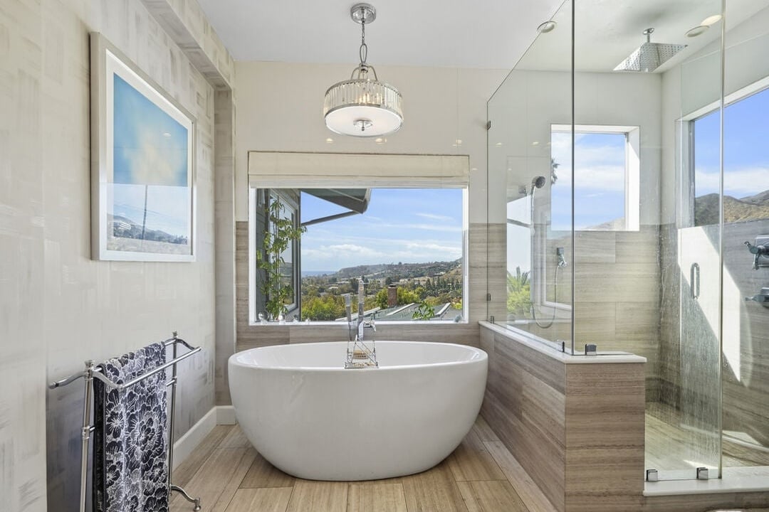 Solis Vista, Serra Rd, 90265