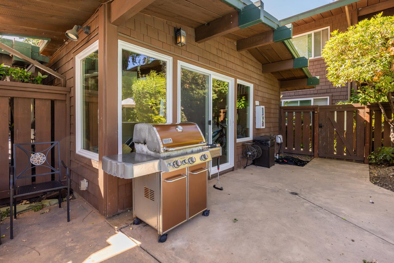 84 Madrone Ave #20
