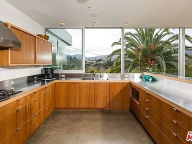 515 Mount Holyoke Ave