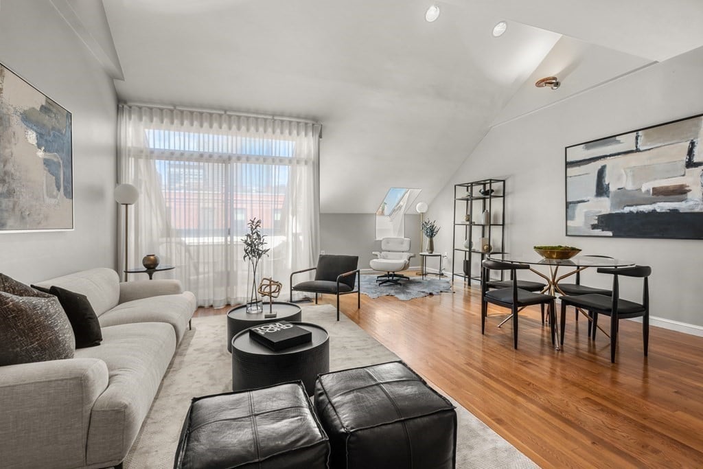 145 St Botolph St #36