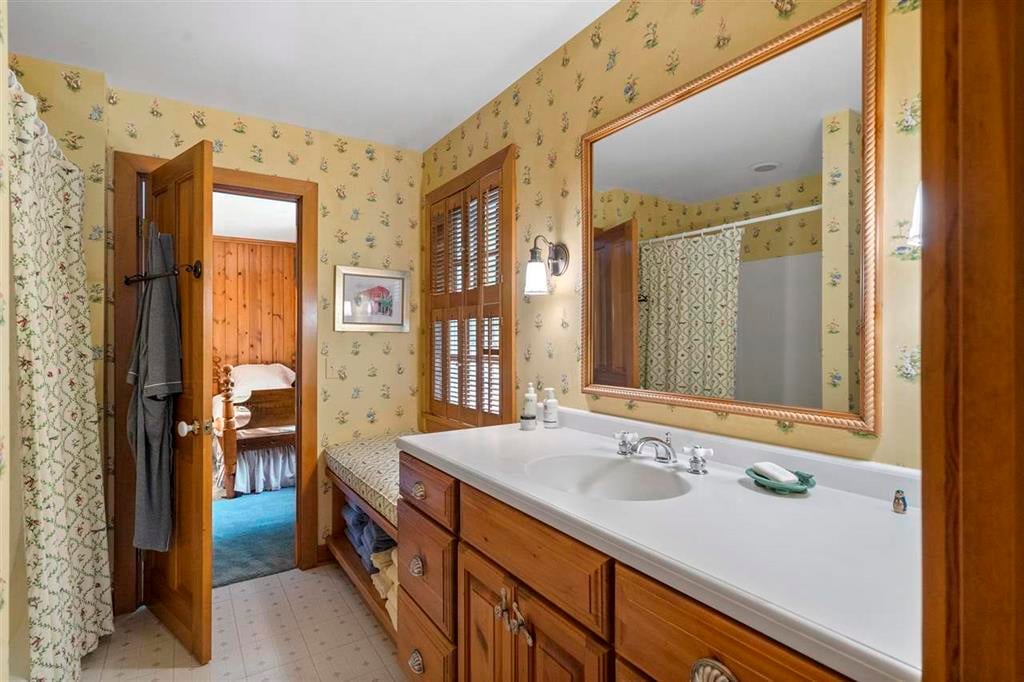 4850 Longfield Farm Trail, Boyne City, MI 49712