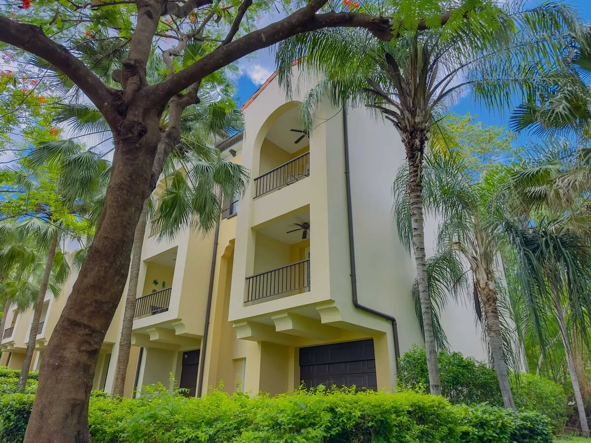 Pacifico Townhouse #101