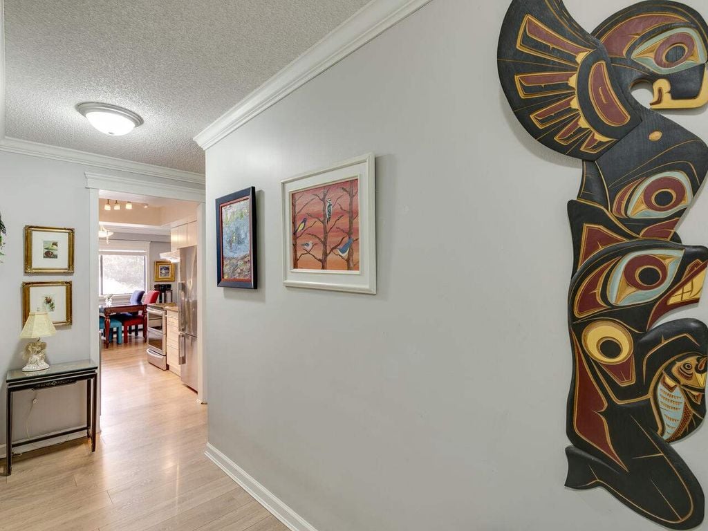 1515 Chesterfield Ave, #205