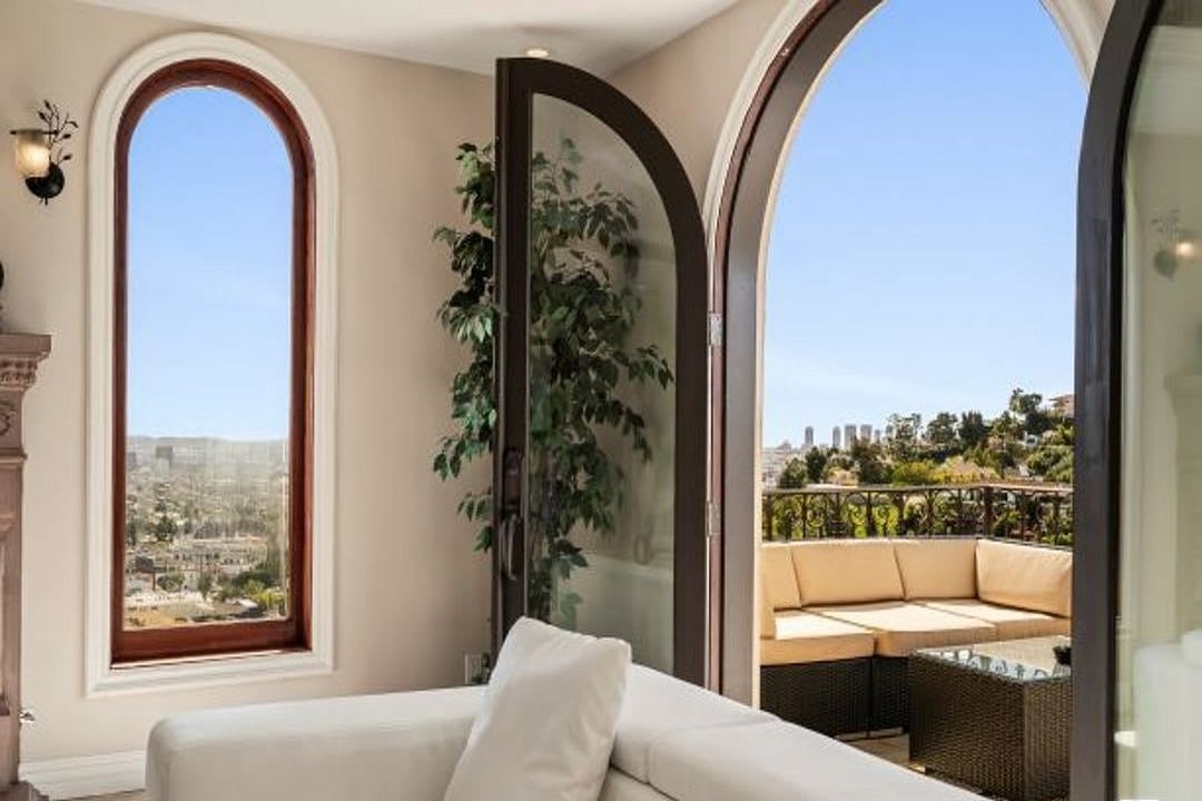 Symphony Grandeur