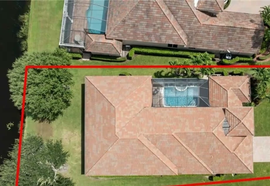 8738 Tompson Point Road