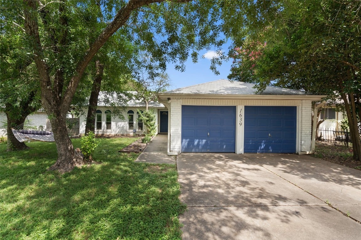1639 Chippeway Ln