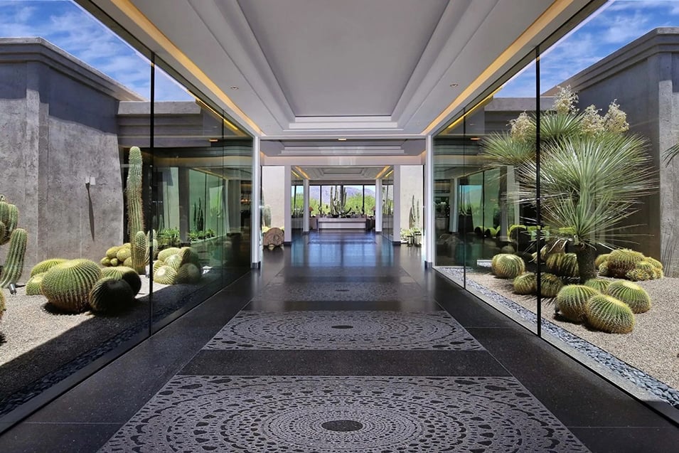 How to Embrace the Luxury Desert Lifestyle